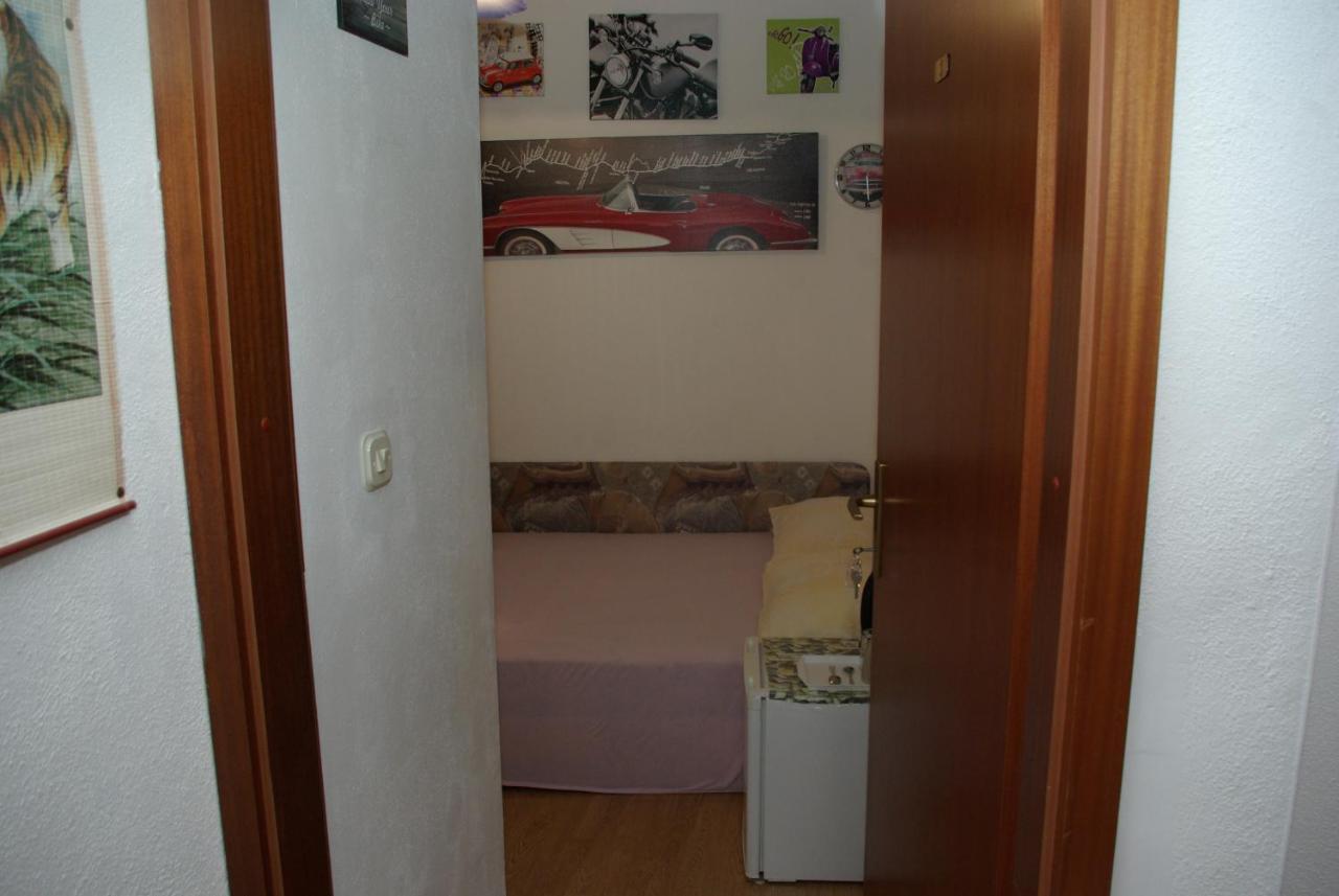 Rooms Tia Baška Voda Kültér fotó